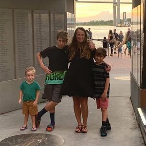 Meet your Posher, Victoria